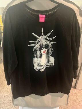 Betsey Johnson Black Pullover with Statue of Liberty Graphic and Red Lip Accent